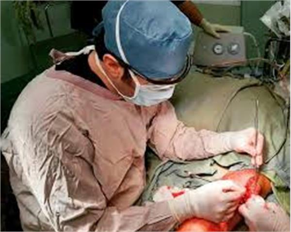 جراحی موفقیت آمیز پیوند پای قطع شده در مرکز آموزشی درمانی آیت اله طالقانی