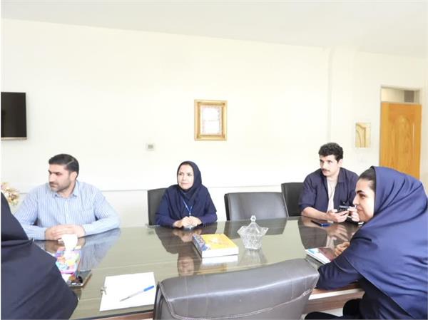 جلسه بررسی وآموزش مسائل مربوط به راه اندازی بخش بین الملل بیمارستان آیت الله طالقانی (ره)